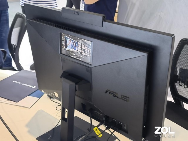 华硕商用解决方案亮相中国教育装备展 数款产品堪称惊艳 